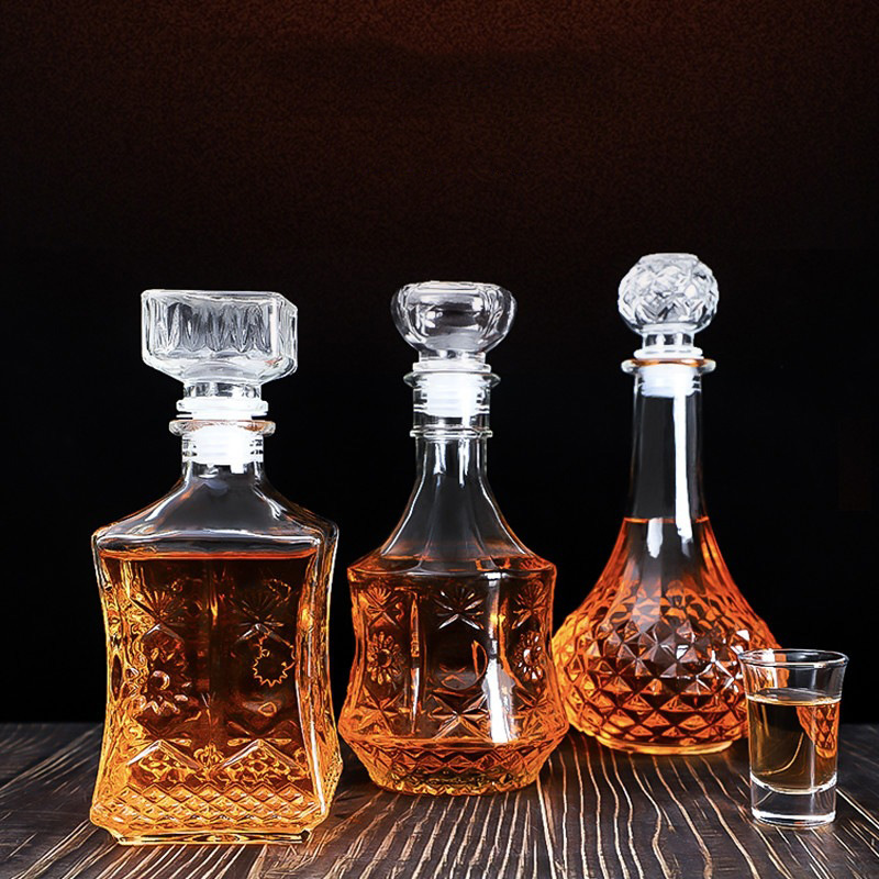 Decanter Globe Set - Luksusowa szklana karafka na alkohol o