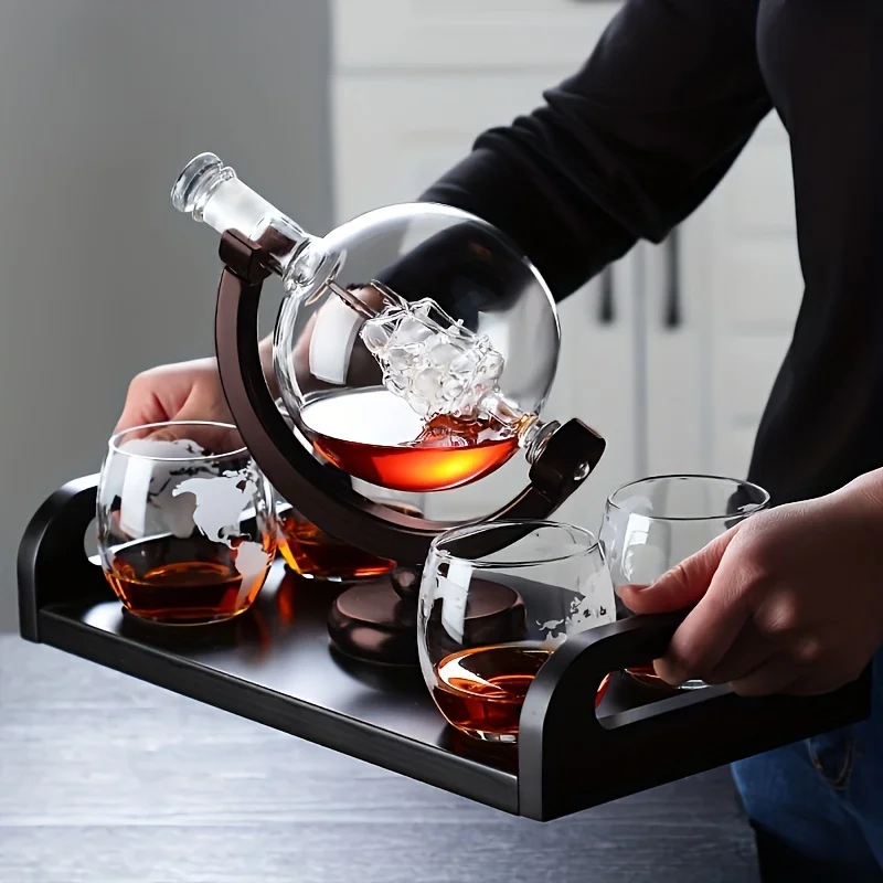 Kielich do whisky w kształcie  – Decanter Globe Set recenzja i cena